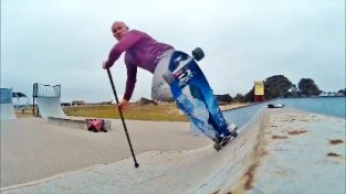 Tez Plavenieks knocking one of teh top land SUP style