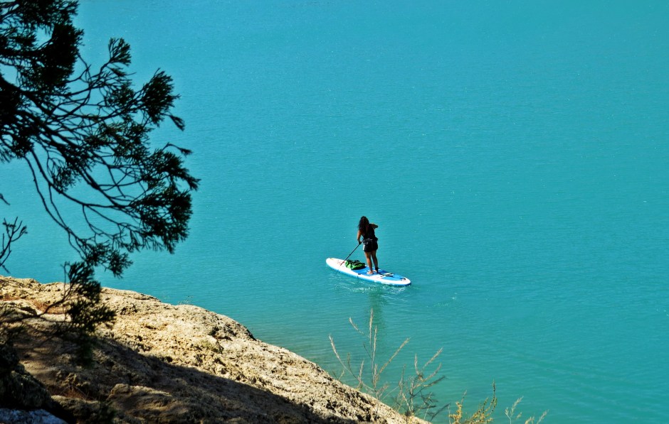 Tati CoCo big blue paddling