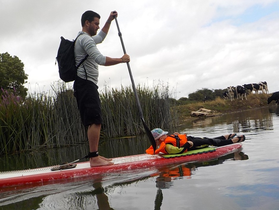Jon Carr Suping with kids