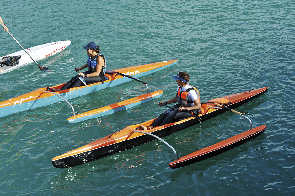 Outrigger canoe