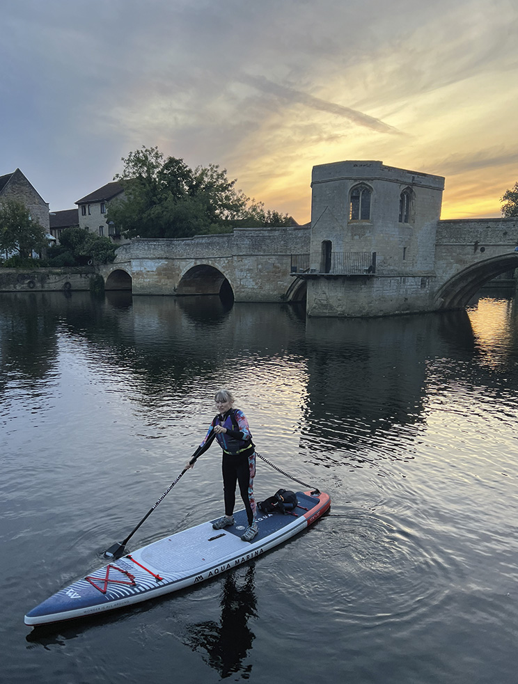 Aqua Marina Hyper 12’6” x 32” x 6” iSUP 2023